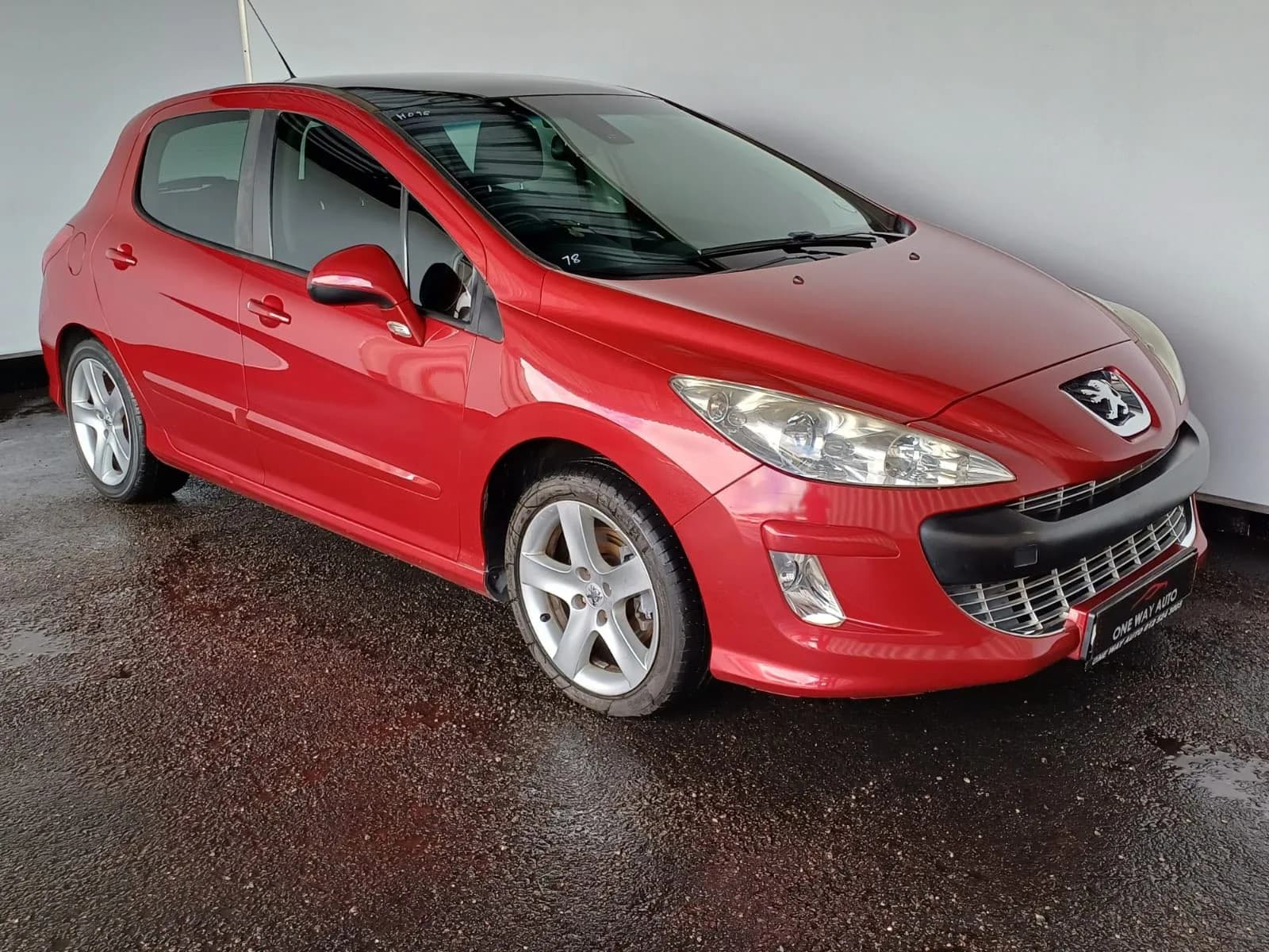 2011 Peugeot 308 1.6 THP Premium Pack, image 1