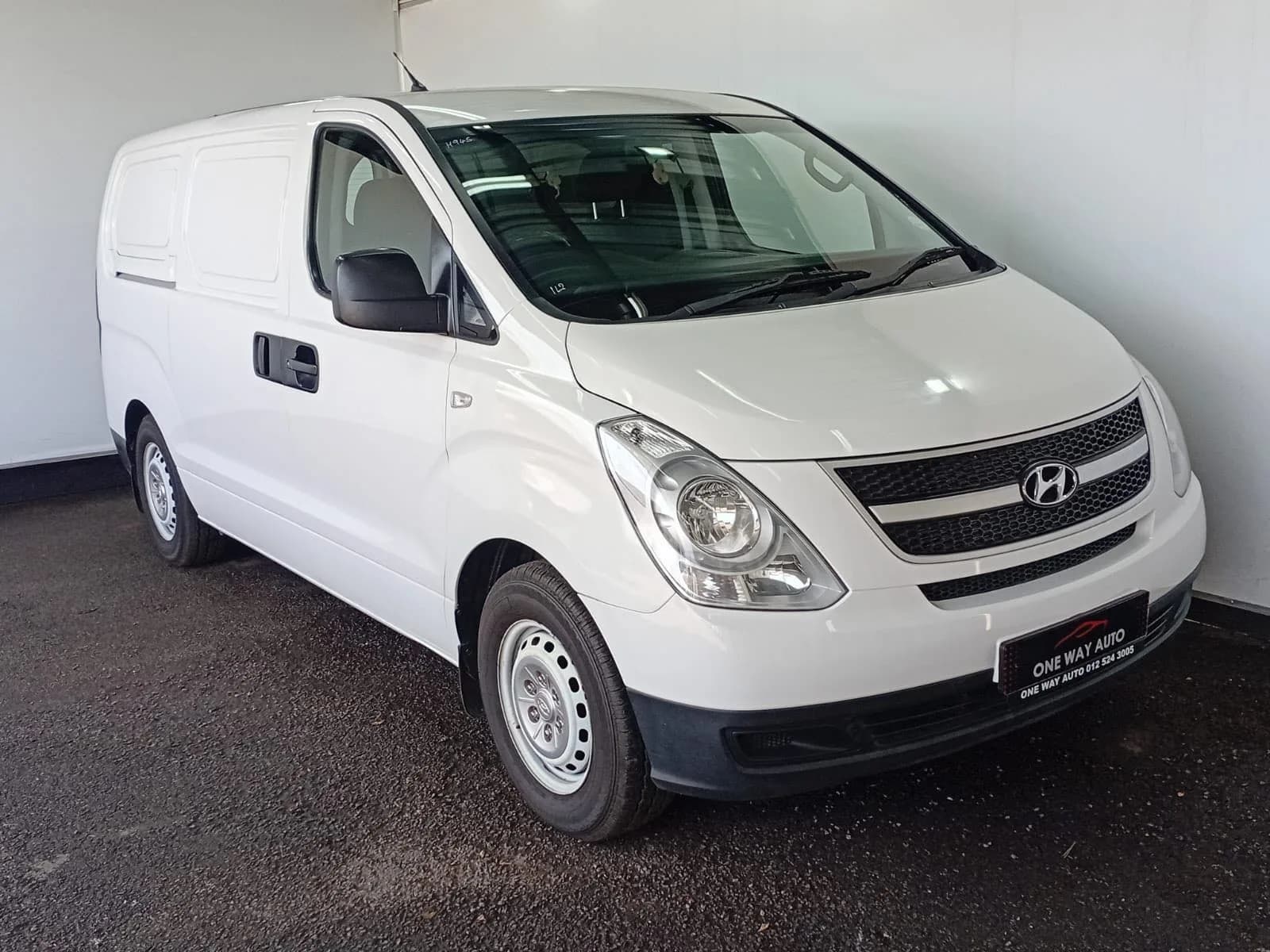 2013 Hyundai H-1 H-1 2.5 CRDi, image 1