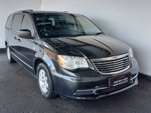 Load image into Gallery viewer, GRAND VOYAGER 2.8 LX A/T - H818
