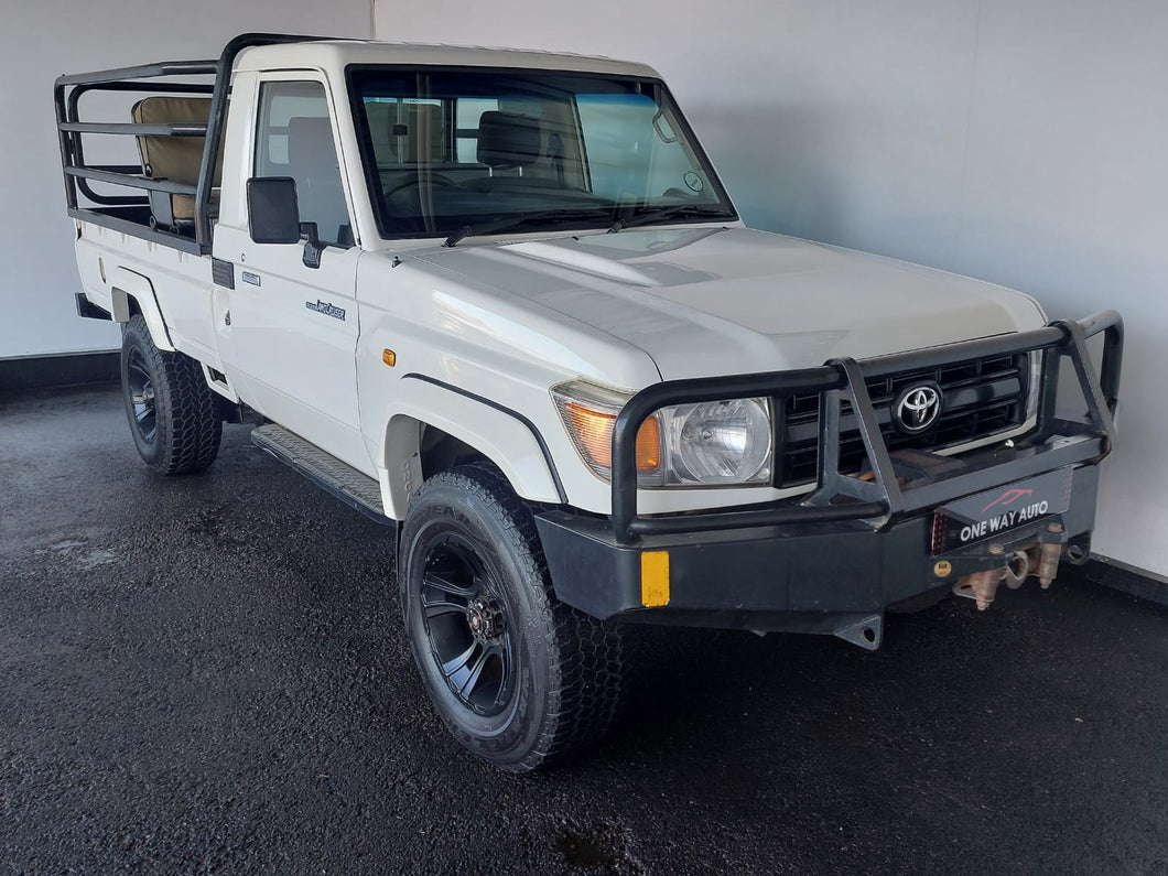 LAND CRUISER 79 4.2D P/U S/C - 5100