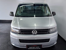 Load image into Gallery viewer, T5 KOMBI 2.0 TDI (75KW) BASE (TRENDLINE) - 5086
