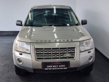 Load image into Gallery viewer, FREELANDER II 2.2 TD4 HSE A/T - 5016
