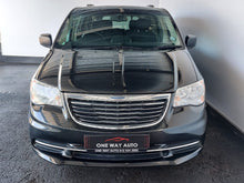 Load image into Gallery viewer, GRAND VOYAGER 2.8 LX A/T - H818

