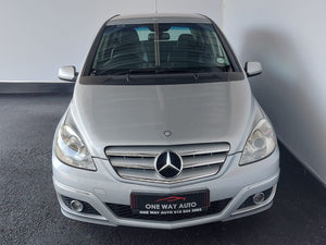B 200 TURBO A/T - P1076