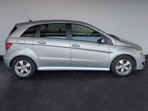 B 200 TURBO A/T - P1076