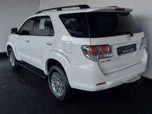 Load image into Gallery viewer, FORTUNER 3.0D-4D R/B A/T - 5087

