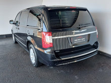 Load image into Gallery viewer, GRAND VOYAGER 2.8 LX A/T - H818
