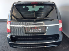 Load image into Gallery viewer, GRAND VOYAGER 2.8 LX A/T - H818
