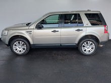 Load image into Gallery viewer, FREELANDER II 2.2 TD4 HSE A/T - 5016
