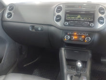 Load image into Gallery viewer, TIGUAN 2.0 TDI TRK-FLD 4/MOT DSG - H635
