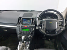 Load image into Gallery viewer, FREELANDER II 2.2 TD4 HSE A/T - 5016
