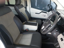 Load image into Gallery viewer, QUANTUM 2.8 GL 11 SEAT - H781
