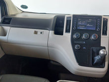 Load image into Gallery viewer, QUANTUM 2.8 GL 11 SEAT - H781
