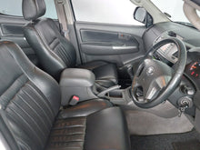 Load image into Gallery viewer, HILUX 3.0 D-4D RAIDER R/B P/U D/C - H835
