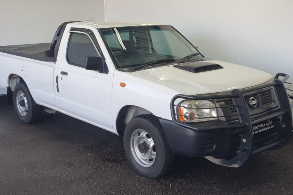2014 Nissan Hardbody NP 300 2.5 TDi LWB S/Cab Bakkie