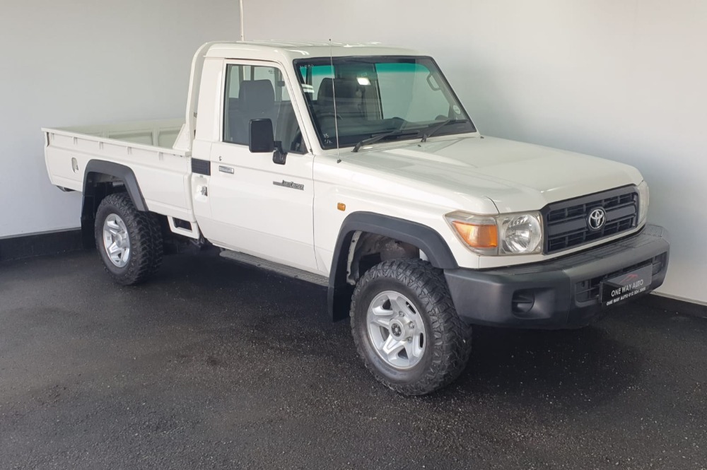 2011 Toyota Land Cruiser 79 4.0P P/U S/C